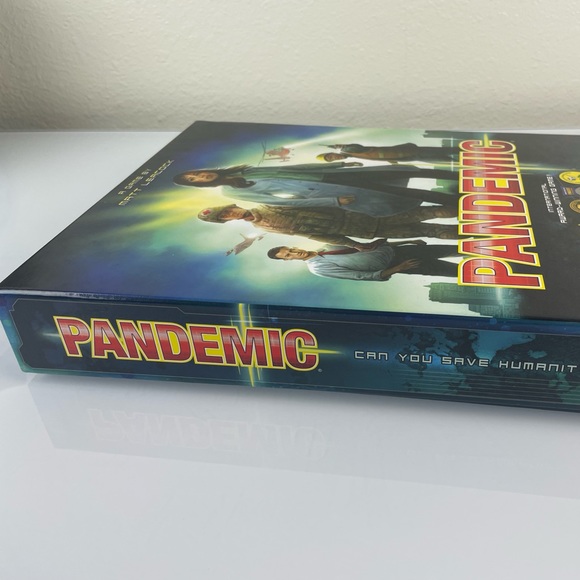 Pandemic Board Game by Matt Leacock, Z-Man Games, pre-owned, Complete - Picture 6 of 10